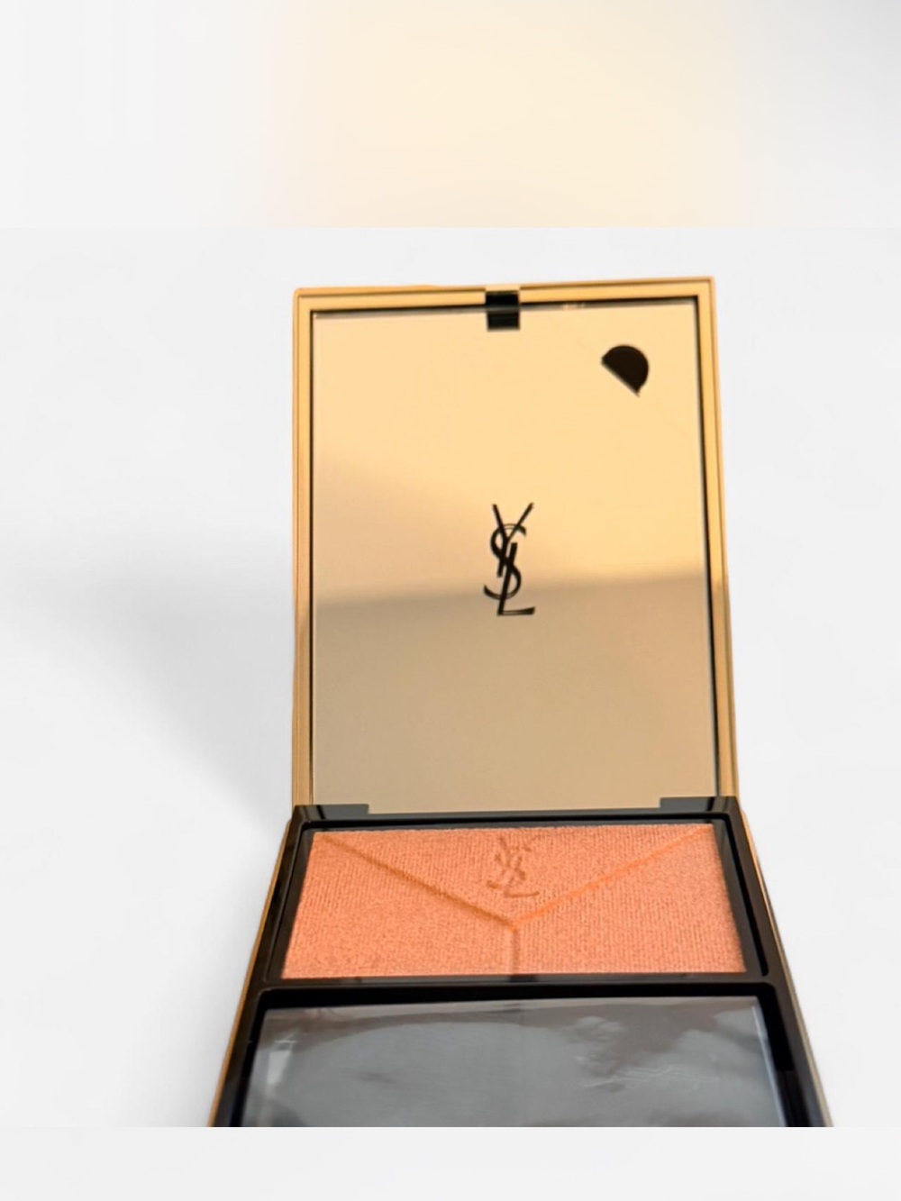 Yves Saint Laurent Couture Highlighter in 02 Or Rose